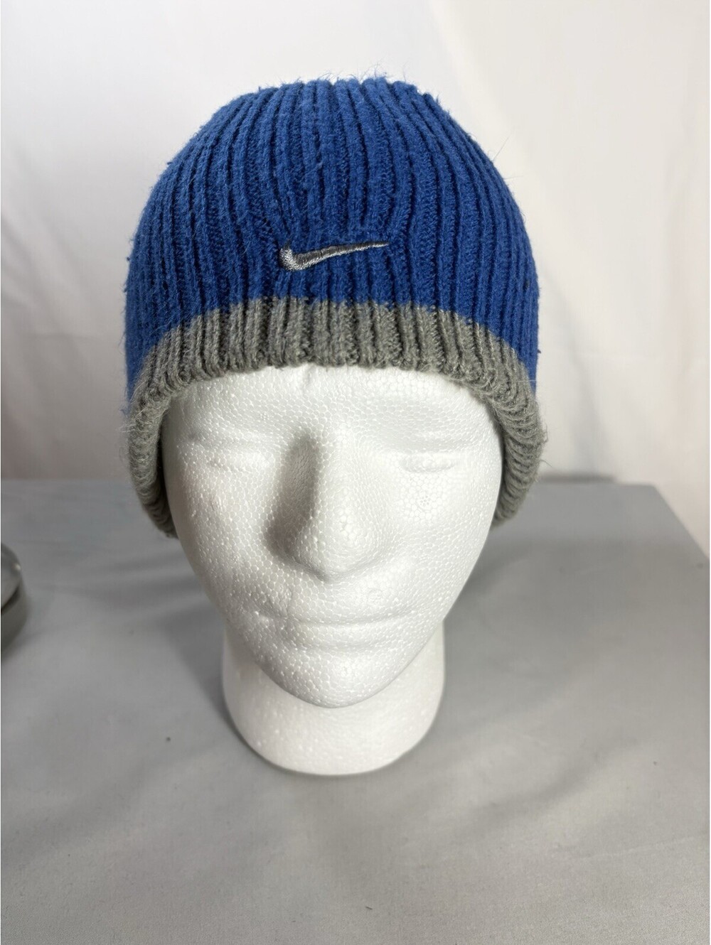 Nike Youth Beanie Blue Gray Rib Knit Embroidered Swoosh Winter Ski Hat